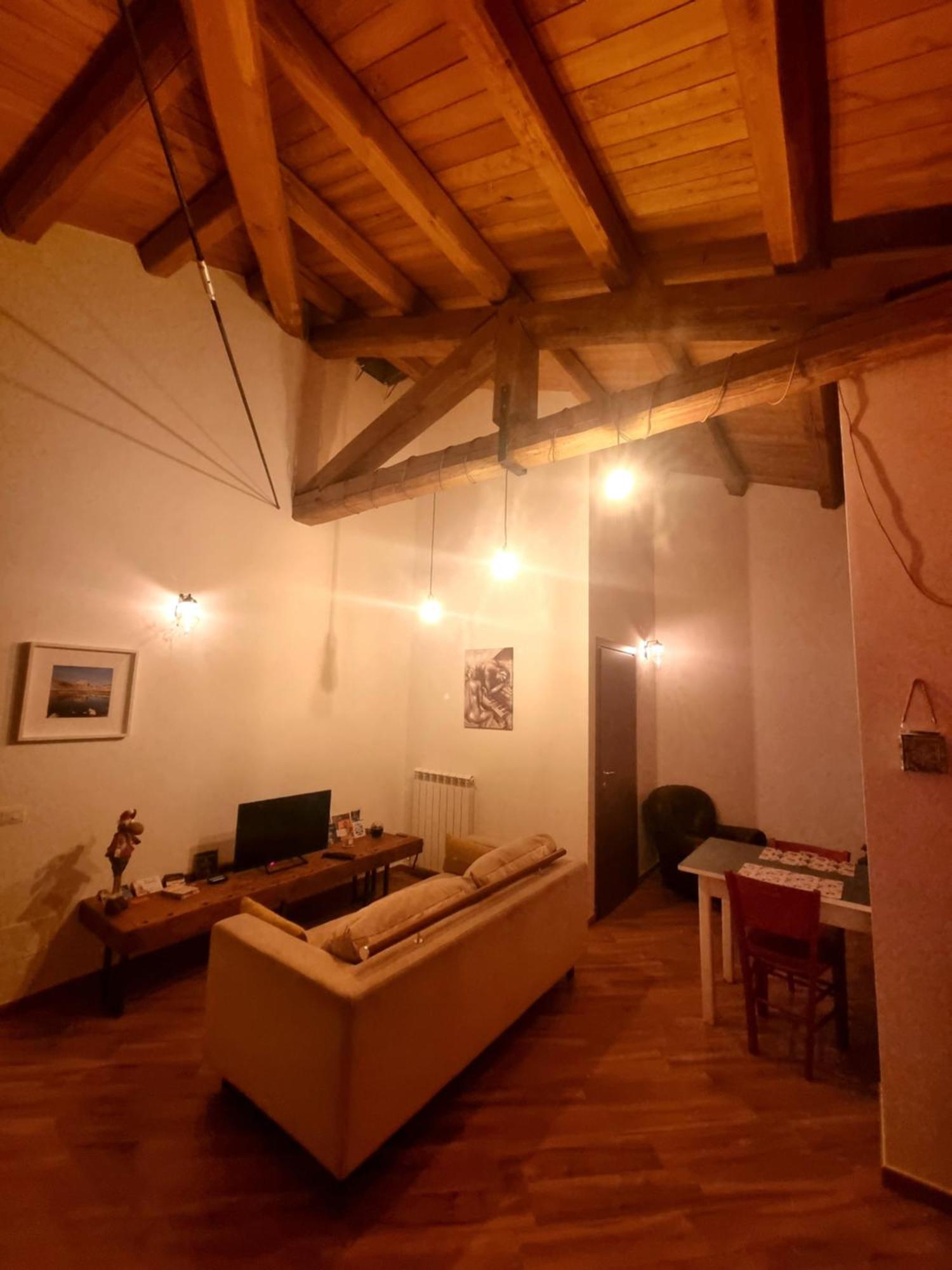 Civico16 Appartamento L'Aquila Bagian luar foto